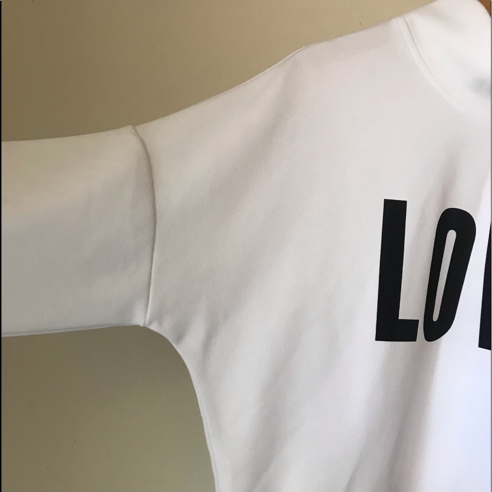 LOVE 🤍 Sweater - Picture 2 of 8